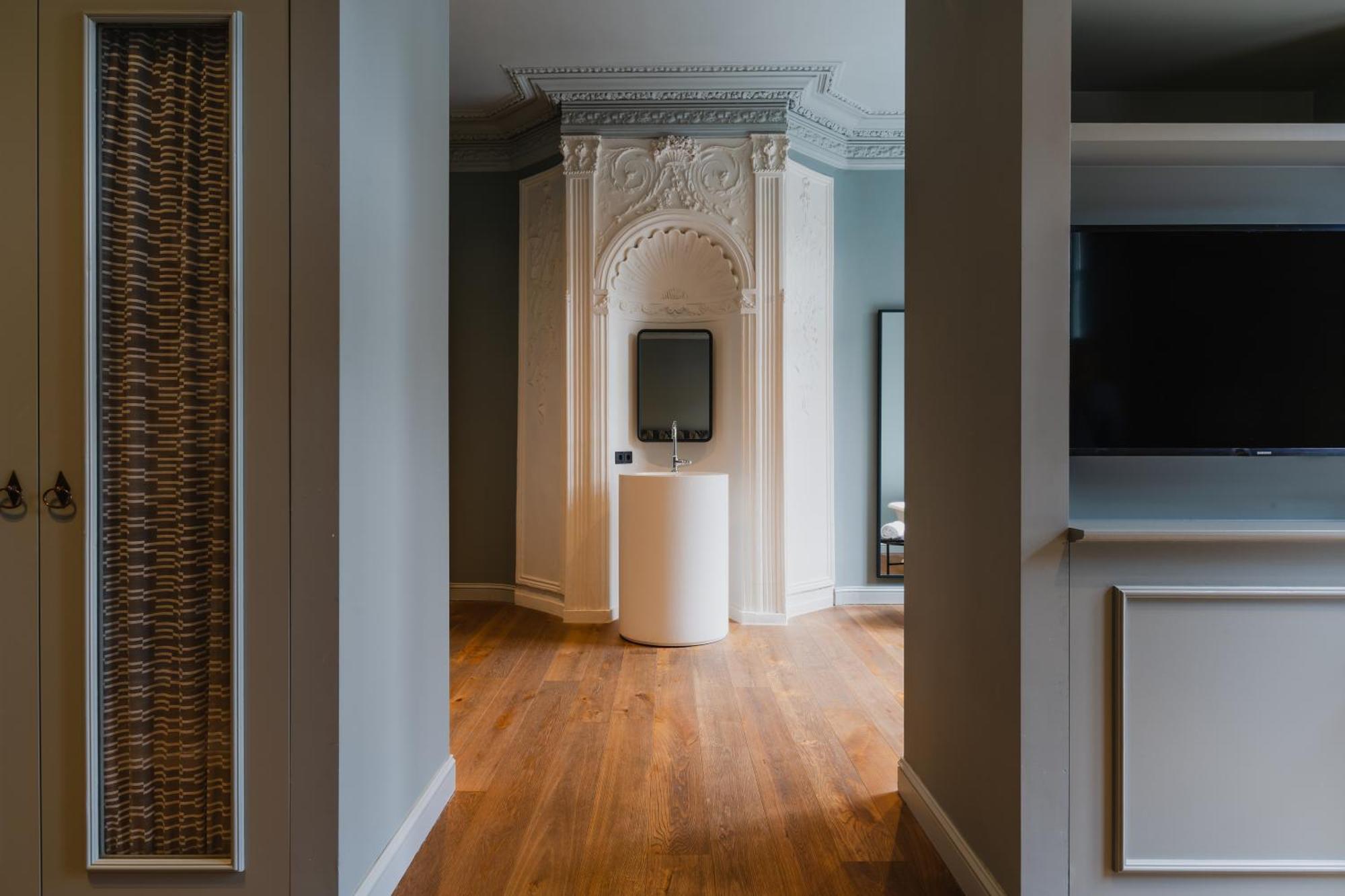 Hotel Monastere 4*